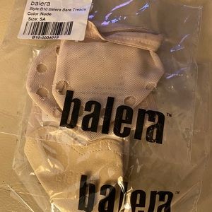 Balera Nude Ballet Bear Paws Shoes Size Small A
